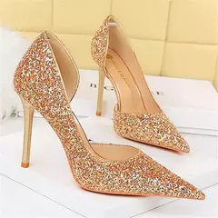 Sapato Scarpin com Detalhes em Lantejoulas e Saltos de 7cm a 10.5cm Olívia - Clube das Coisas - Tudo para Você ficar mais Linda e Sexy