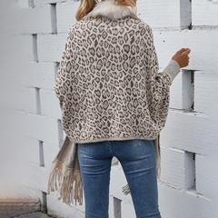 Casaco Poncho Super Elegante Estampa de Leopardo Emily. - comprar online
