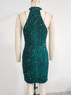 Vestido Curto Zayra de Lantejoulas Brilhantes.