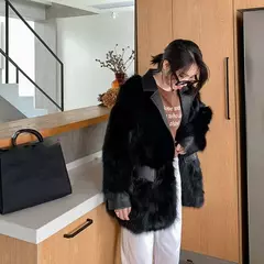Casaco de Pele de Raposa, Casaco Peludo Ivy. - Clube das Coisas - Tudo para Você ficar mais Linda e Sexy
