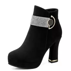Imagem do Bota Feminina Linda Cano Curto com detalhes em Strass e Salto Grosso Adell