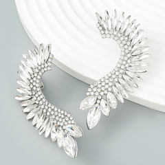 Brinco Elizabeth Estilo Piercing de Folhas de Cristal. - comprar online