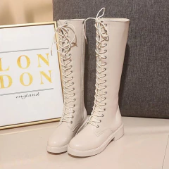 Bota Cano Médio de cadarço com Salto Quadrado Erika. na internet