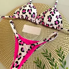 Biquíni elegante estampado com alça trançada Sophia - comprar online