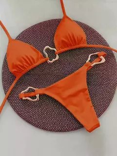 Biquíni Elegante com Detalhes em Dourado Grace - Clube das Coisas - Tudo para Você ficar mais Linda e Sexy