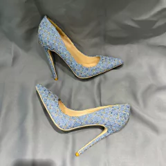 Sapato com tecido azul, Sapato de salto alto, Sapatos elegante com tecido azul na internet