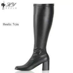 Imagem do Bota Madelyn Brilhante com glitter com salto grosso quadrado.