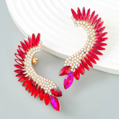 Imagem do Brinco Elizabeth Estilo Piercing de Folhas de Cristal.