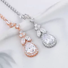 Colar para Decote Costas Nuas com Gota de Zircônia, Colar Body Chain Tay. - comprar online