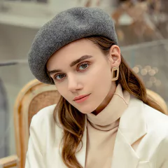 Touca Boina feminina de lã Livya. na internet