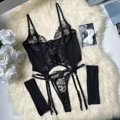 Lingerie Erótica Floral Transparente de Renda Amelia na internet