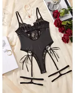 Conjunto de Lingerie Cinta Liga em Couro Sexy Isla - comprar online