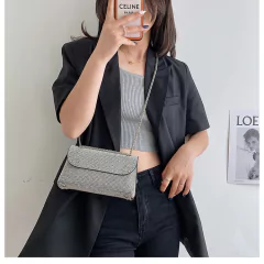 Bolsa de Mão com Strass, Bolsa Feminina de Ombro, Bolsa Pequena de Strass. na internet