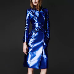 Sobretudo Sexy Longo de Couro Metalizado Brilhante Super Tendência Melany. - comprar online