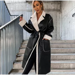 Sobretudo Elegante com Revestimento de Pelinhos Abigail. na internet