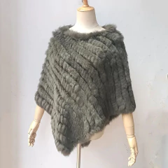 Poncho Rihanna Elegante de Pele de Coelho Xale. - loja online