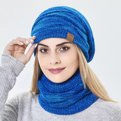 Touca e Gorro feminina de malha e Lã Chiara.