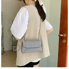 Bolsa de Mão com Strass, Bolsa Feminina de Ombro, Bolsa Pequena de Strass. na internet