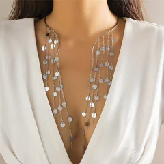 Colar Sexy com Penduricalhos Carinna - comprar online