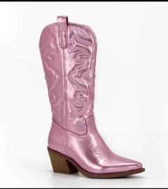 Bota Victoria cowboy metalizada com zíper. - Clube das Coisas - Tudo para Você ficar mais Linda e Sexy
