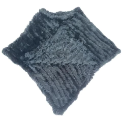 Poncho Rihanna Elegante de Pele de Coelho Xale. na internet