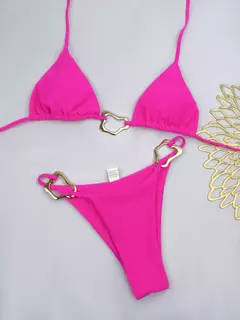 Biquíni Elegante com Detalhes em Dourado Grace na internet