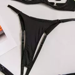 Conjunto de Lingerie Sexy Tentação 3 Peças Amora - Clube das Coisas - Tudo para Você ficar mais Linda e Sexy