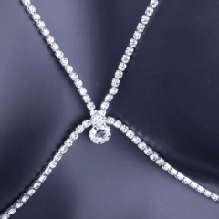 Corrente para corpo de Strass com Pingente de Coração ou Ponto de Luz Jooy. na internet