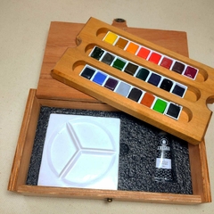 Estuche de cedro 25 colores TRADICIONALES