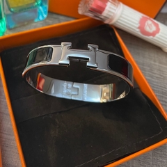 BRACELETE H COM CAIXA - comprar online