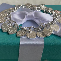 PULSEIRA CORAÇÕES INFINITOS