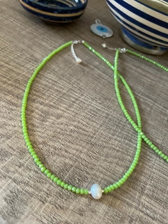 COLAR DE CRISTAL COM PÉROLA BARROCA (EM PRATA). - comprar online