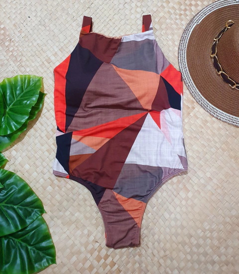 Maiô frente única com bojo M