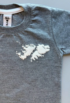 Remera Malvinas Gris oscuro - Art. 1323 en internet