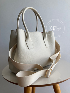Bolsa em Couro Elegante
