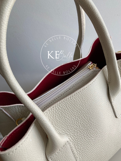 Bolsa em Couro Elegante na internet