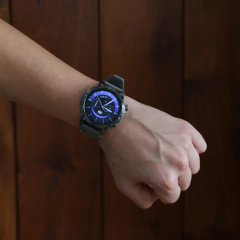 Smartwatch HK08 plateado (GPS Integrado) en internet