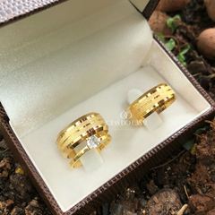 Alianças Chanfradas Jateadas | Banhadas a Ouro 18k na internet