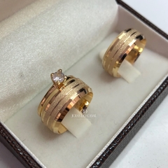 Imagem do Alianças Chanfradas Jateadas | Banhadas a Ouro 18k