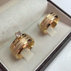 Alianças Chanfradas Jateadas | Banhadas a Ouro 18k