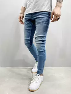 Calça Jeans Skinny Monocromática - comprar online