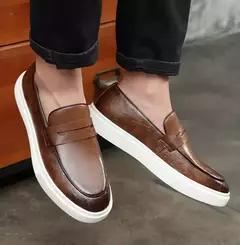 Mocassins de couro em relevo masculinos, slip-on, sola grossa, sapatos casuais -  Loja de Roupas Masculinas USE VEGH