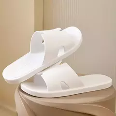 Chinelo Sarem Summer na internet