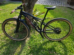 Specialized Epic Comp na internet