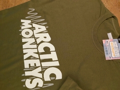 Imagen de Remera Unisex Arctic Monkeys Logo AM [Varios colores]