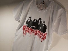 Remera Unisex Ramones Logo Alternativo Blanca en internet