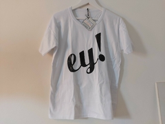 OUTLET - REMERA BLANCA EY! FITO PÁEZ talle S