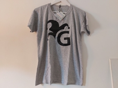 OUTLET - REMERA GRIS GUASONES LOGO talle S