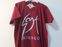 Remera Unisex Soda Stereo Logo Bordó - Beatagonia Store