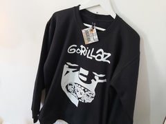 Buzo Negro Cuello Redondo Gorillaz Banda - Beatagonia Store